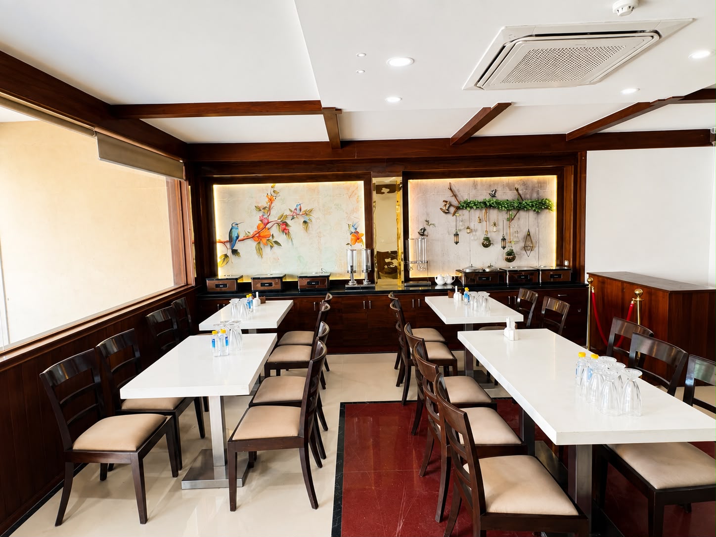 Dining room at 9 Eleven Restro, Taj Bhoomi by Jivana